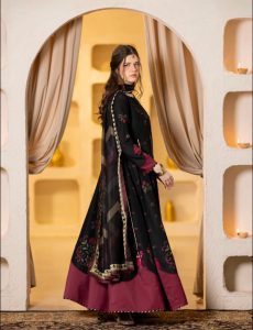Black printed panelled dress - Image 5