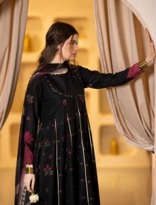 Black printed panelled dress - Image 2